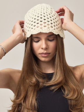 Ажурна шапка AJ-02