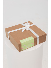 Подарункова коробка крафтова велика