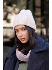 В'язана  шапка SHP-47254 Молочний Шампань